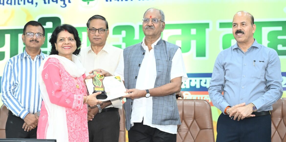 गांवों में अमराई की परंपरा पुनर्जीवित करने की जरूरत: बृजमोहन अग्रवाल