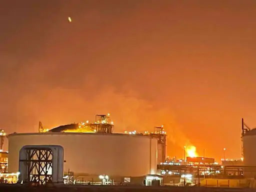 कतर के सबसे बड़े गैस प्लांट रास लाफान के LNG कॉम्प्लेक्स में रविवार शाम विस्फोट हुआ