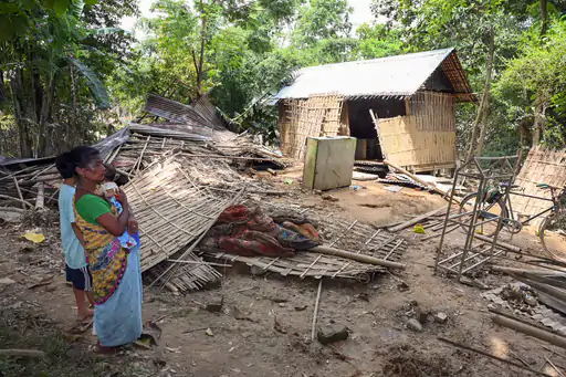 बंगाल की खाड़ी और उससे सटे उत्तर ओडिशा-पश्चिम बंगाल तटों पर बने डिप्रेशन सिस्टम से कई राज्यों में मानसून फिर से एक्टिव हो गया