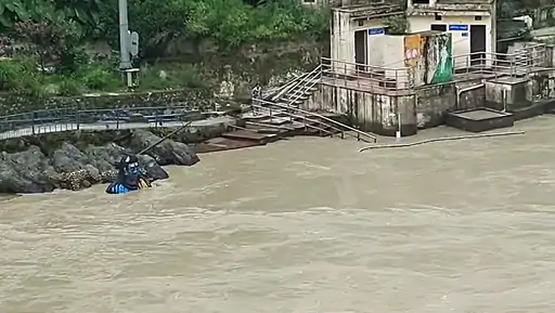 इसरो की सैटेलाइट तस्वीरों के मुताबिक देश के करीब 70% हिस्से में मानसूनी बादल छाए हुए