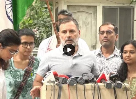नेता प्रतिपक्ष राहुल गांधी ने पेपर लीक मुद्दे पर प्रेस कॉन्फ्रेंस की
