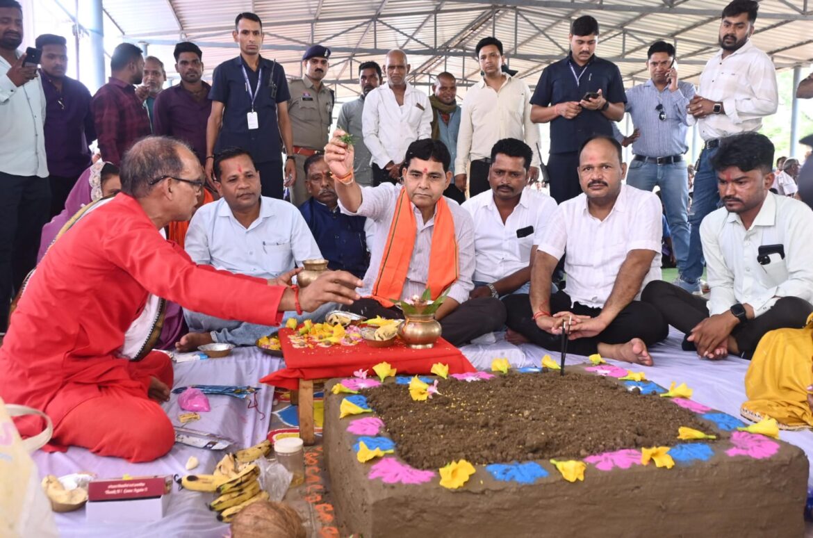 शिक्षा में निवेश, आने वाली पीढ़ियों के उज्ज्वल भविष्य की गारंटी-उच्च शिक्षा मंत्री टंक राम वर्मा