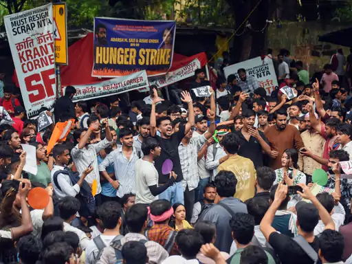 कॉकरोच जनता पार्टी ने सरकार की तरफ से बातचीत की पेशकश ठुकरा दी