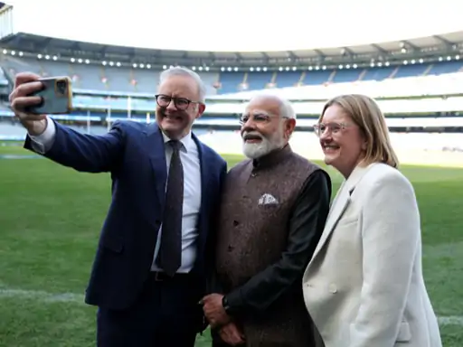 चेन्नई का एम.ए. चिदंबरम (चेपॉक) स्टेडियम ऑस्ट्रेलिया की बिग बैश लीग (BBL-16) के ओपनिंग मैच की मेजबानी करेगा
