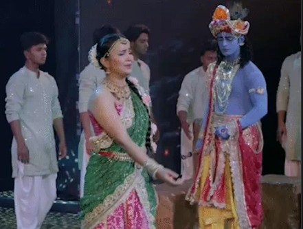 गीतकार और लेखक मनोज मुंतशिर का नाट्य शो ‘राधा से रणभूमि तक’ आज 22 और 23 अगस्त को इंदौर के लता मंगेशकर ऑडिटोरियम में मंचित होने जा रहा