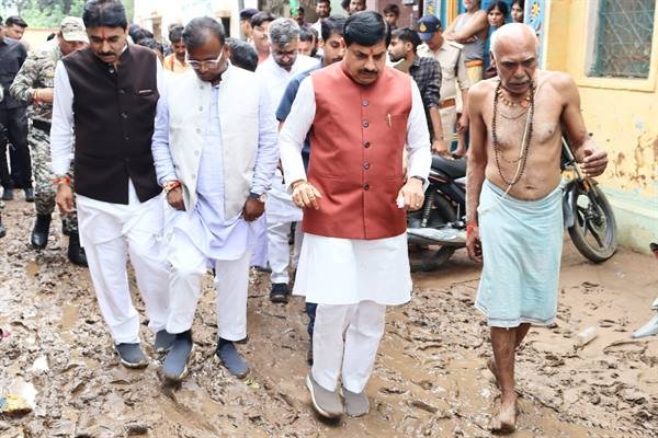 संकट की घड़ी में पूरी सरकार है बाढ़ पीड़ितों के साथ : मुख्यमंत्री डॉ. यादव