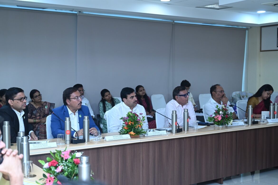 छत्तीसगढ़ में संपत्ति की मालकिन बन रही महिलाएं, आर्थिक सशक्तिकरण को मिली नई मजबूती