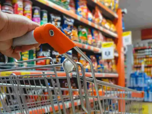 देश में जल्द ही रोजाना इस्तेमाल होने वाले सामान यानी FMCG प्रोडक्ट के दाम बढ़ सकते हैं