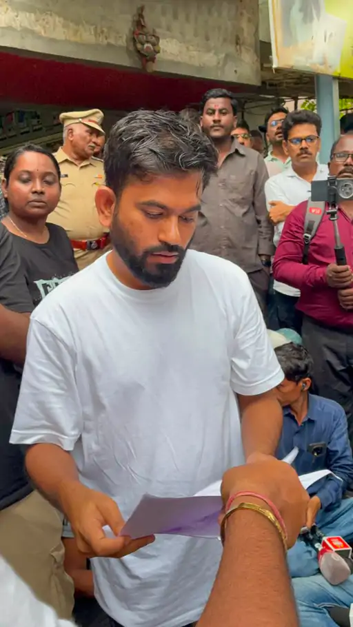महाराष्ट्र के छत्रपति संभाजीनगर में बॉम्बे हाईकोर्ट क्लर्क भर्ती का टाइपिंग एग्जाम आयोजित किया गया था