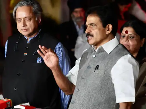 कांग्रेस महासचिव केसी वेणुगोपाल ने  पार्टी नेताओं को भाजपा को खुश करने वाले बयान देने से बचने को कहा