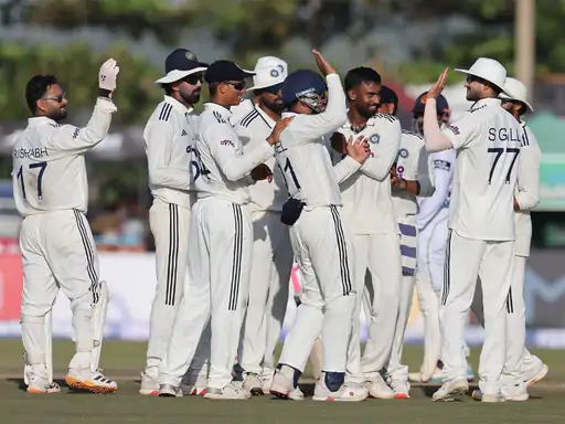 भारतीय टीम गॉल टेस्ट जीतने से 6 विकेट दूर है