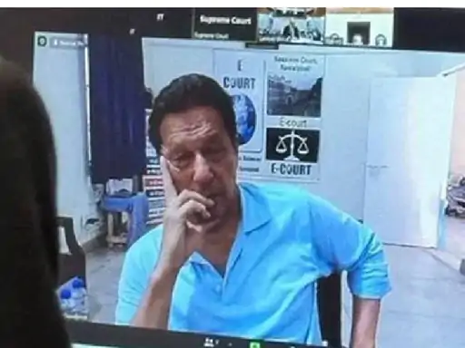 पाकिस्तान के पूर्व प्रधानमंत्री इमरान खान को  रावलपिंडी की अडियाला जेल से इस्लामाबाद के शिफा इंटरनेशनल अस्पताल ले जाया गया