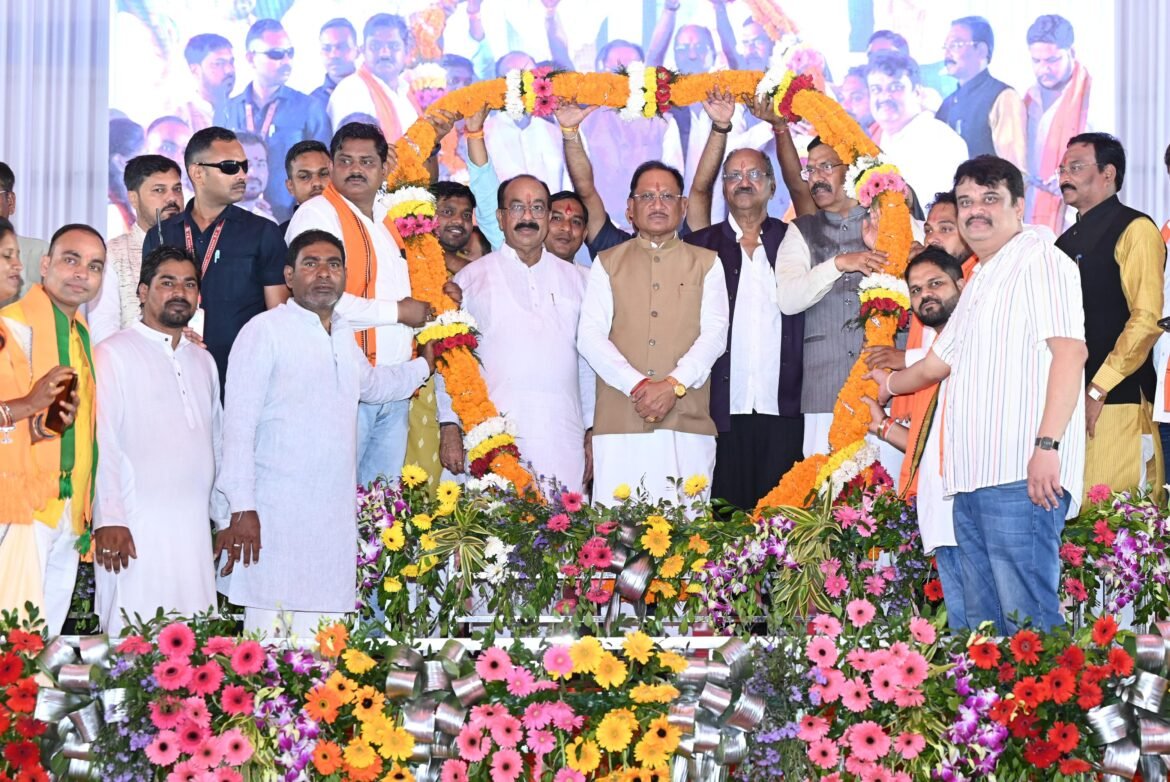विकसित छत्तीसगढ़ के निर्माण में अब कोई बाधा नहीं, विकास की गति होगी और तेज : मुख्यमंत्री  विष्णु देव साय