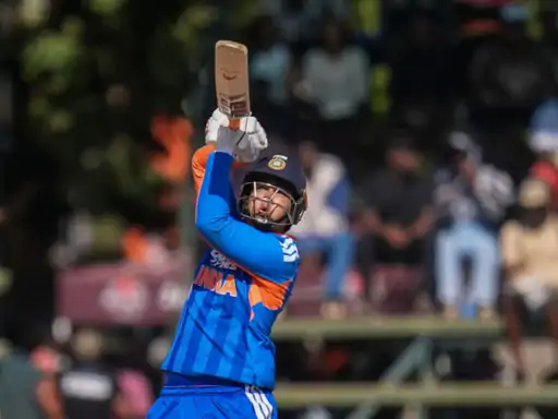पाकिस्तान के पूर्व तेज गेंदबाज वसीम अकरम ने वैभव सूर्यवंशी की बल्लेबाजी प्रतिभा की तारीफ की