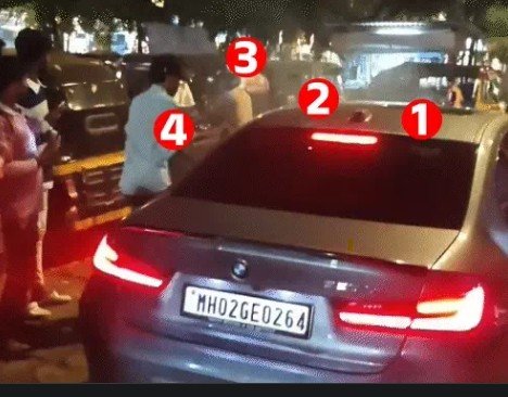 एक्टर टाइगर श्रॉफ पर रविवार शाम को मुंबई में फायरिंग हुई