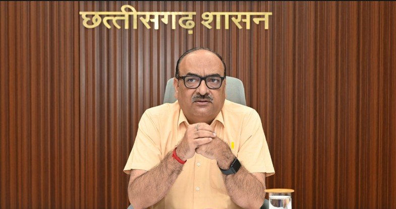 शासकीय योजनाओं के क्रियान्वयन और निर्माण कार्यों में तेजी लाई जाएरू मुख्य सचिव  विकासशील
