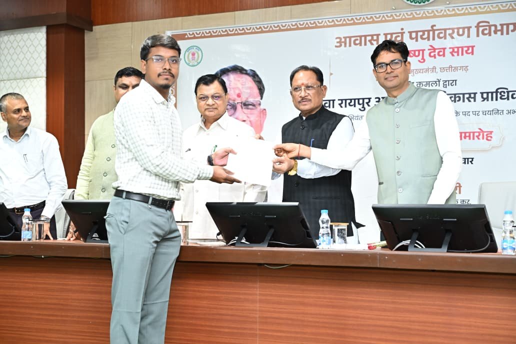 युवाओं को रोजगार, नागरिकों को सुगम सेवाएं और आधुनिक कौशल से जोड़ना हमारी प्राथमिकता : मुख्यमंत्री  विष्णु देव साय