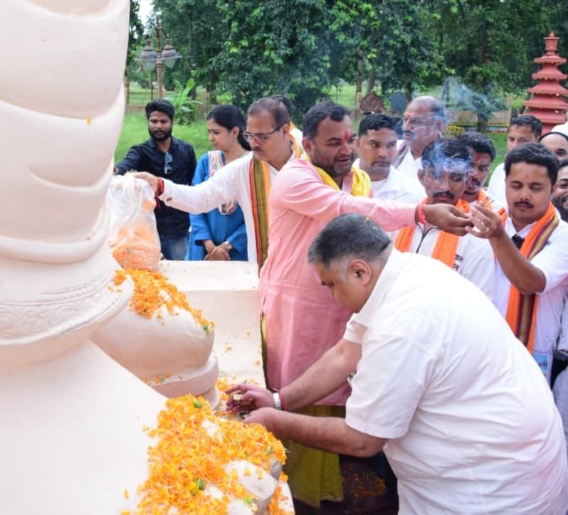 सेवा संकल्प अभियान: गुजरात से निकली बाइक रैली का उदयपुर में भव्य स्वागत, मंत्री राजेश अग्रवाल ने किया आत्मीय अभिनंदन