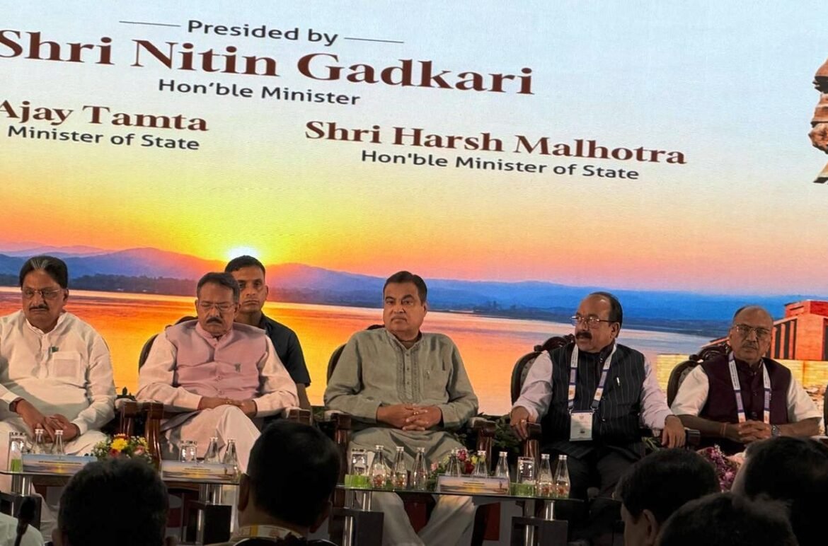 उप मुख्यमंत्री  अरुण साव सड़क एवं राष्ट्रीय राजमार्ग पर राष्ट्रीय चिंतन शिविर में हुए शामिल
