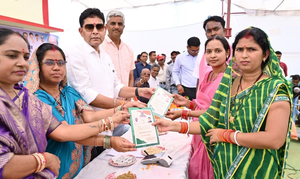 बलौदाबाजार को मॉडल विधानसभा बनाने के लिए प्रतिबद्ध- राजस्व मंत्री  टंक राम वर्मा