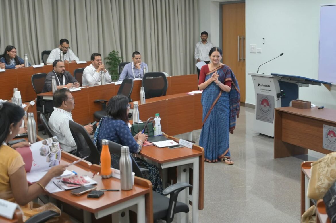छत्तीसगढ़ की स्वास्थ्य सेवाओं ने रचा जीवन रक्षा का नया अध्याय, महज 900 ग्राम के नवजात को मिला नया जीवन