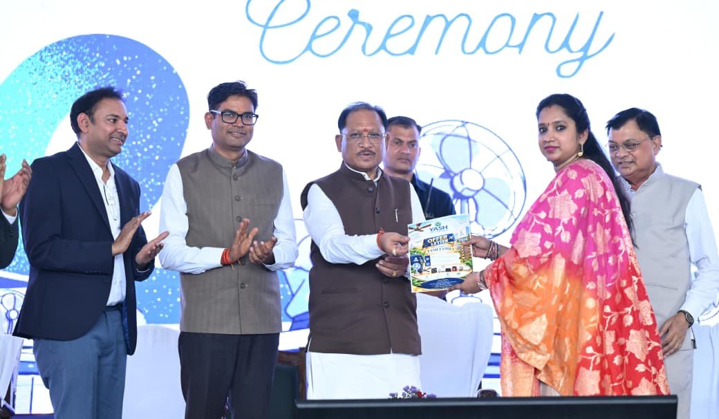 छत्तीसगढ़ में श्रम आधारित उद्योगों को बढ़ावा देकर युवाओं के लिए रोजगार के नए अवसर सृजित कर रही सरकार : मुख्यमंत्री  विष्णु देव साय