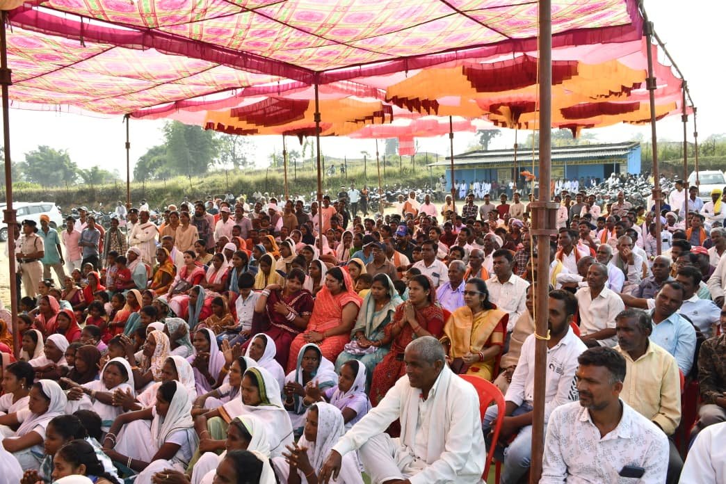 महाअष्टमी पर चलगली क्षेत्र को मंत्री  रामविचार नेताम का बड़ी सौगात मोरन नदी पर 5.91 करोड़ की लागत से बनेगा उच्चस्तरीय पुल