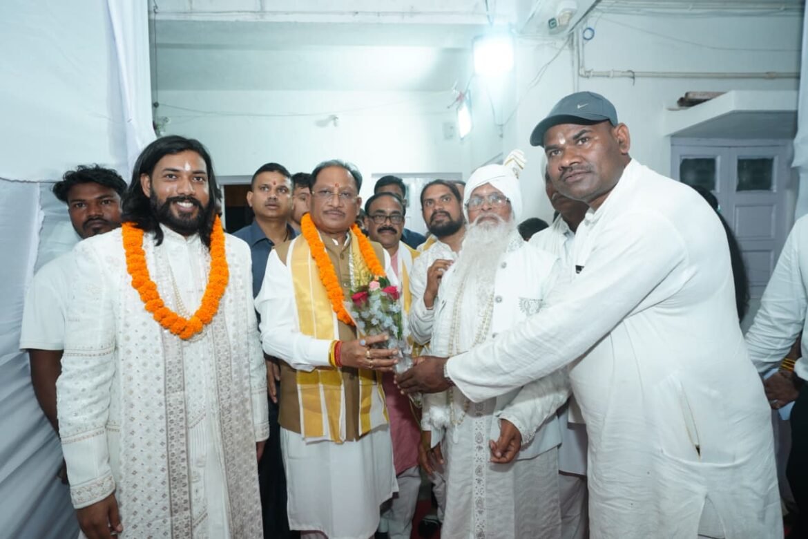 बाबा गुरु घासीदास जी के सत्य, अहिंसा और सामाजिक समरसता के मार्ग पर आगे बढ़ रही प्रदेश सरकार : मुख्यमंत्री  विष्णु देव साय