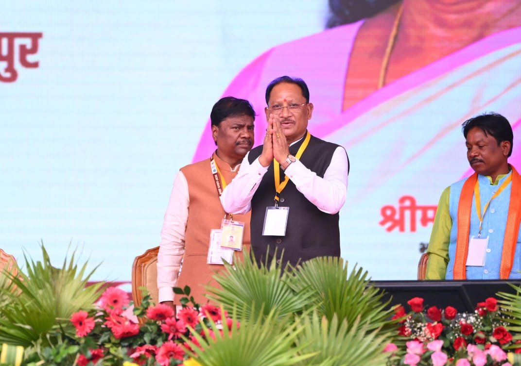 राष्ट्रपति श्रीमती द्रौपदी मुर्मु ने बस्तर दशहरा की अनूठी परंपराओं और जनजातीय संस्कृति की सराहना की