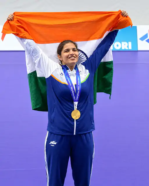 जापान में हुए एशियन गेम्स में जींद की नीरू ढांडा ने शूटिंग में दो स्वर्ण और एक रजत समेत तीन मेडल जीते